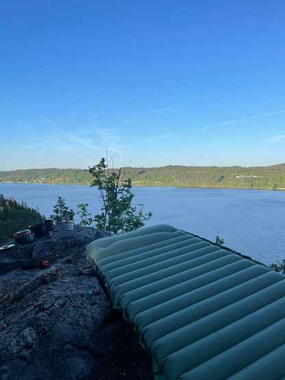Luftmadrass Camping - Inbyggd pump
